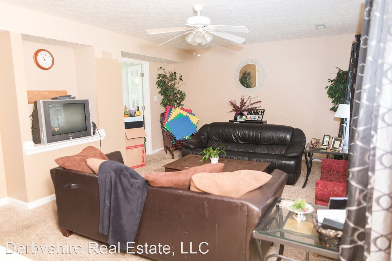 205 Towne Crier Rd - Photo 3 of 10