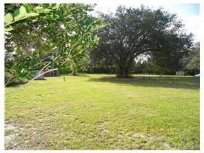 230 Sheryl Dr - Photo 2 of 8