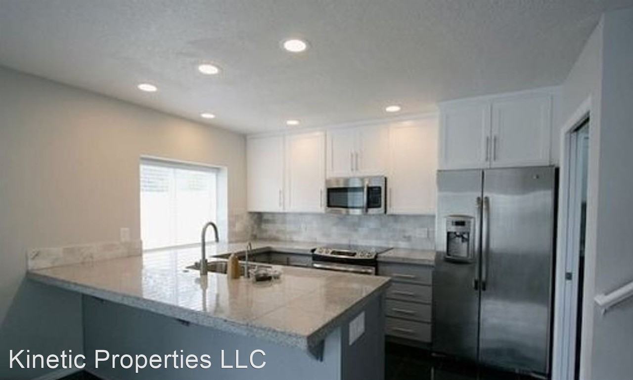 109 Kingsgate Rd - Photo 2 of 20