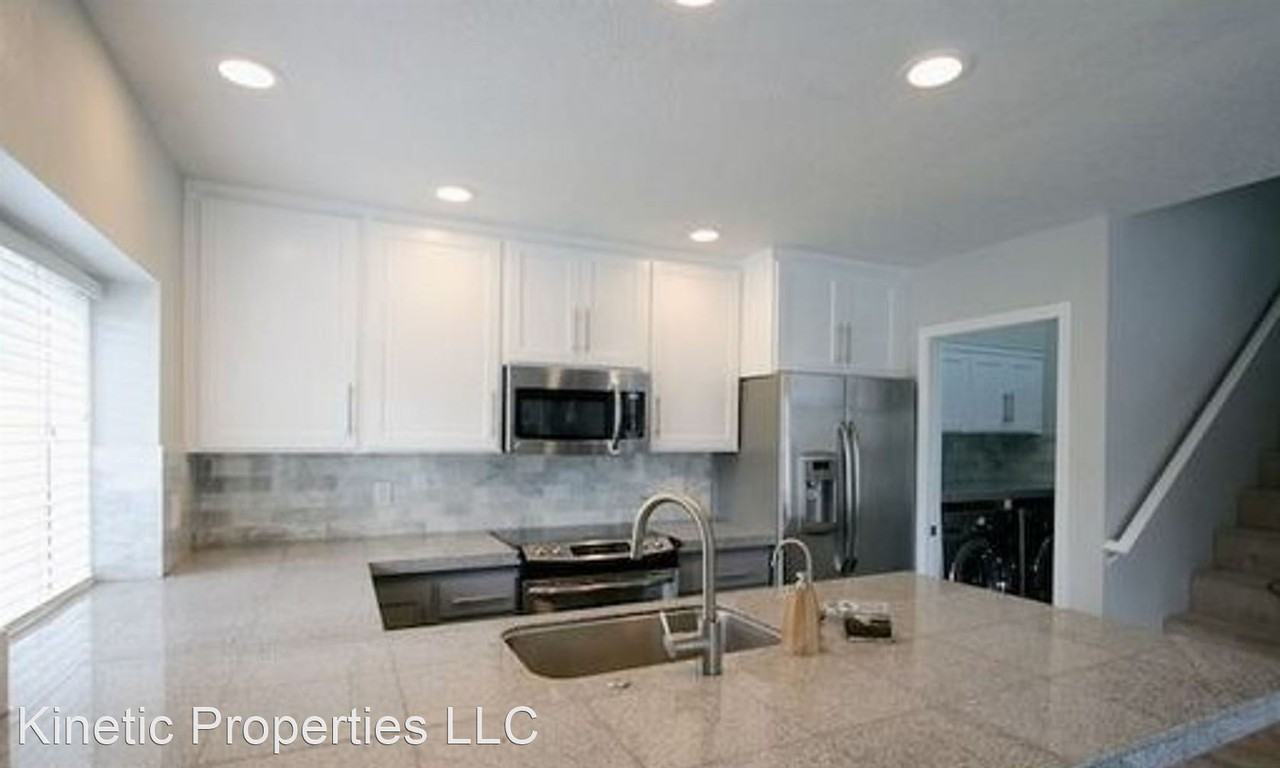 109 Kingsgate Rd - Photo 3 of 20