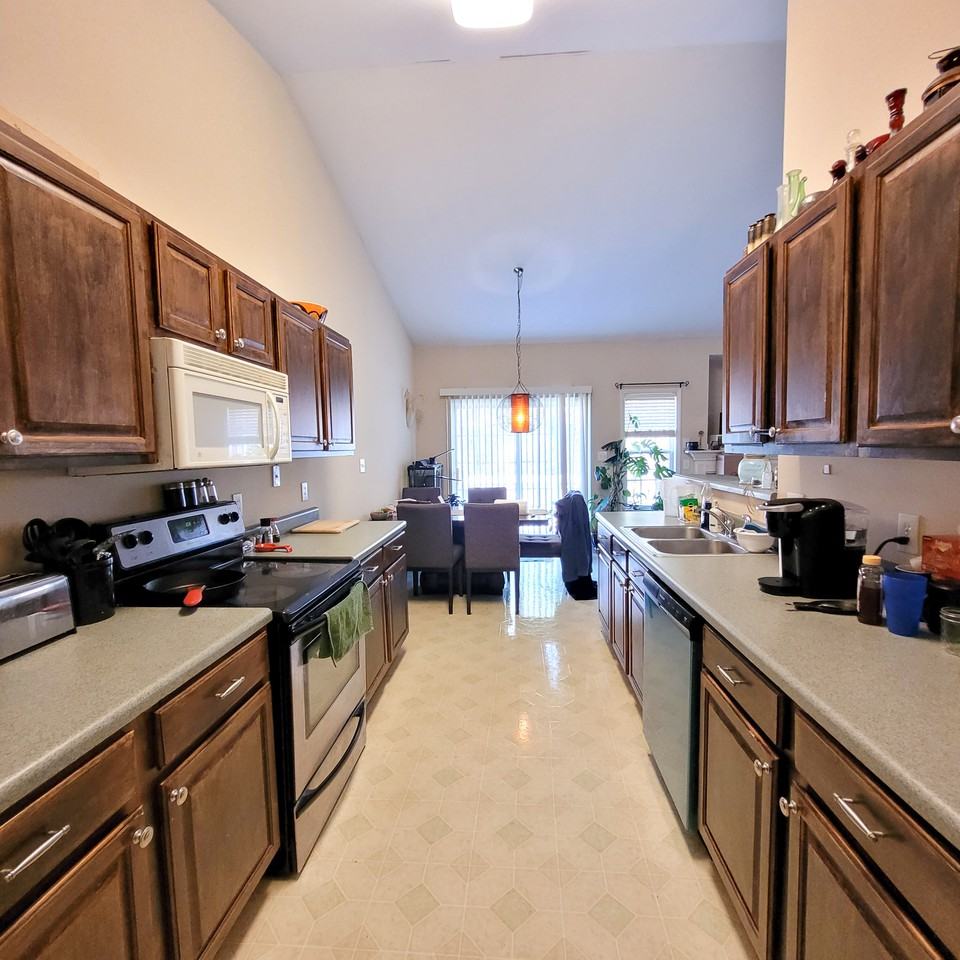 2517 Ferndown Ct - Photo 7 of 20