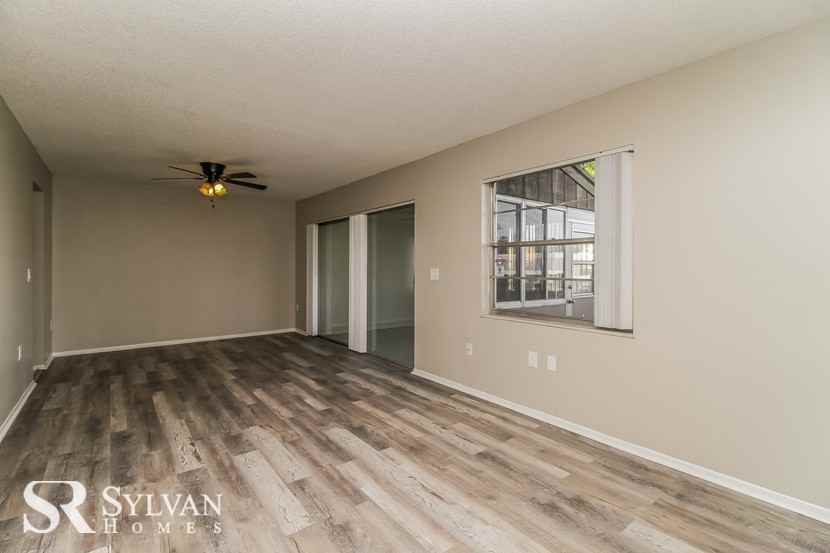 111 Eastwind Ln - Photo 3 of 11