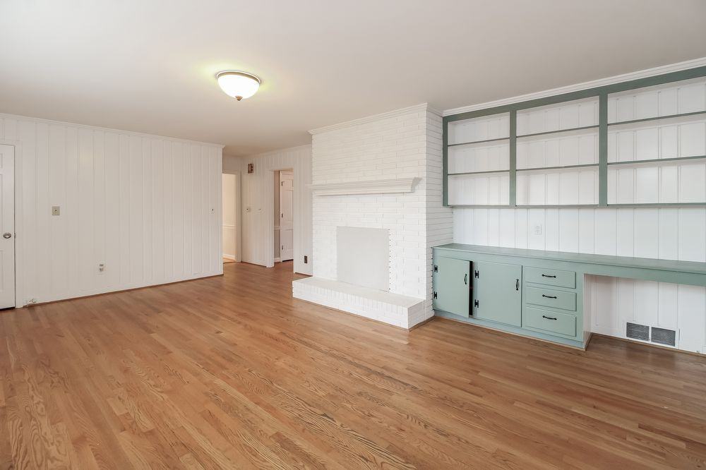 2981 Ormond Dr - Photo 2 of 19