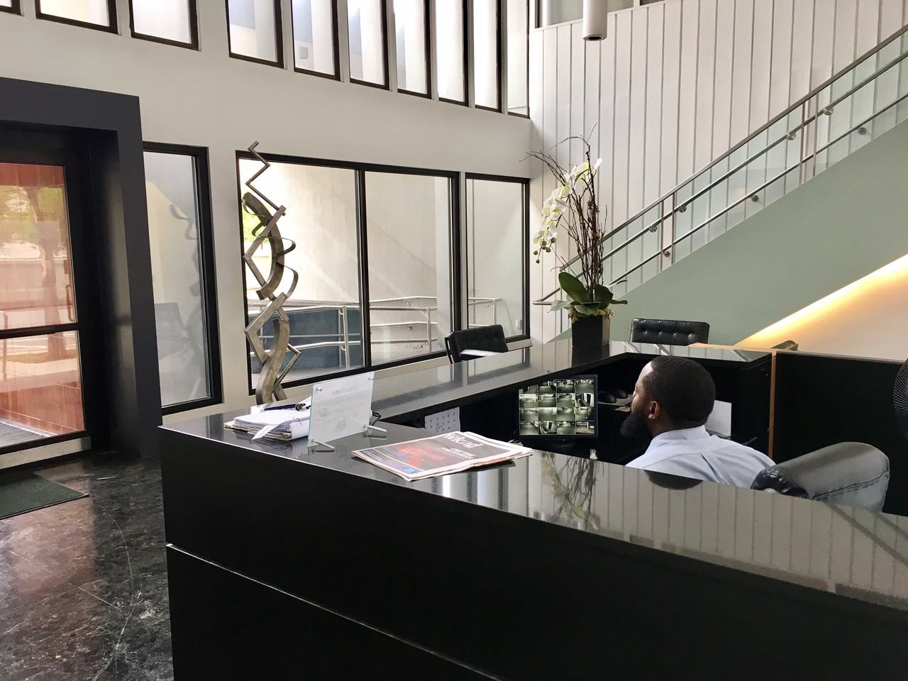 Kenmore Tower - Photo 2 of 7