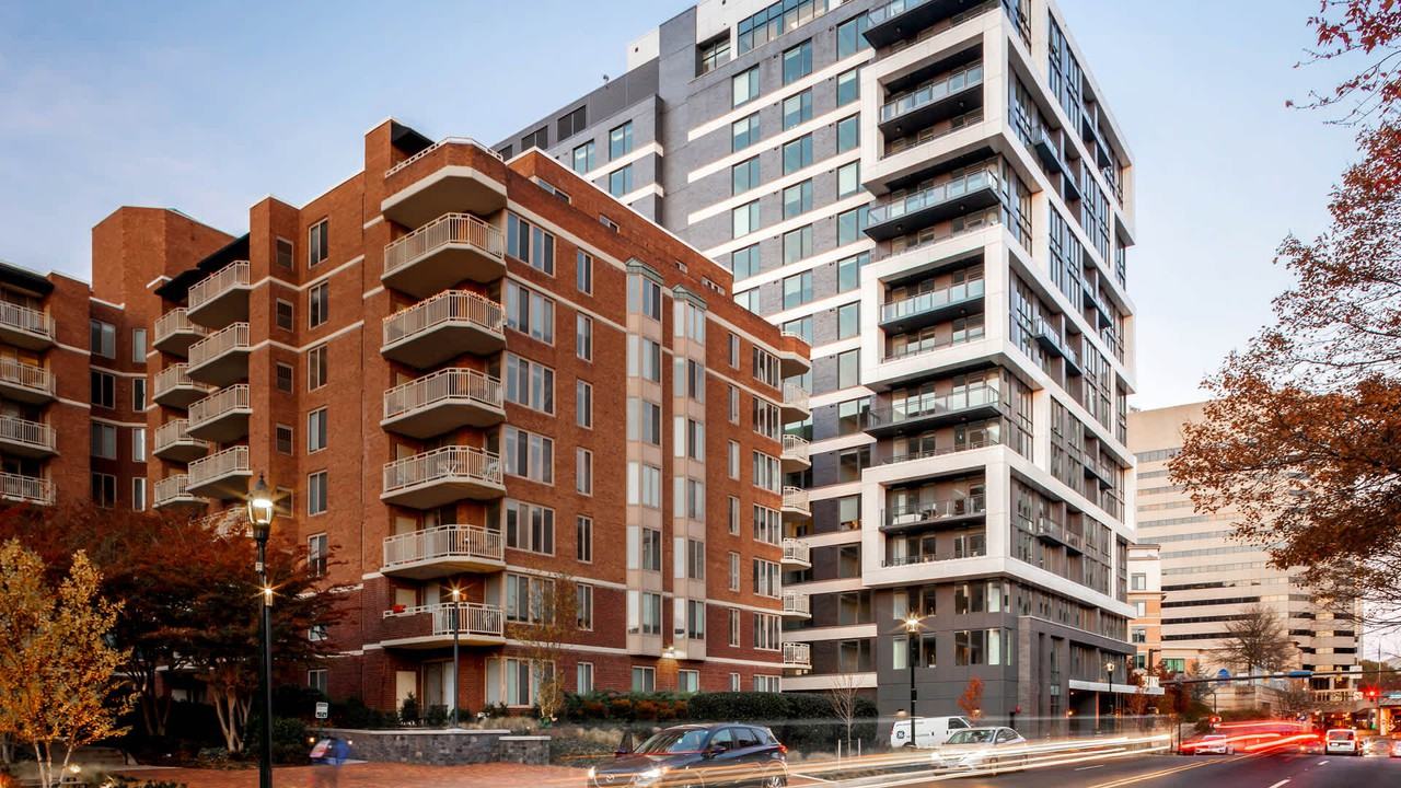 The Edge - Photo 6 of 50