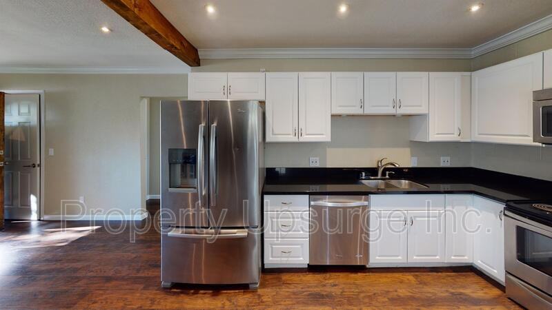 2410 Marlene Ave - Photo 3 of 12