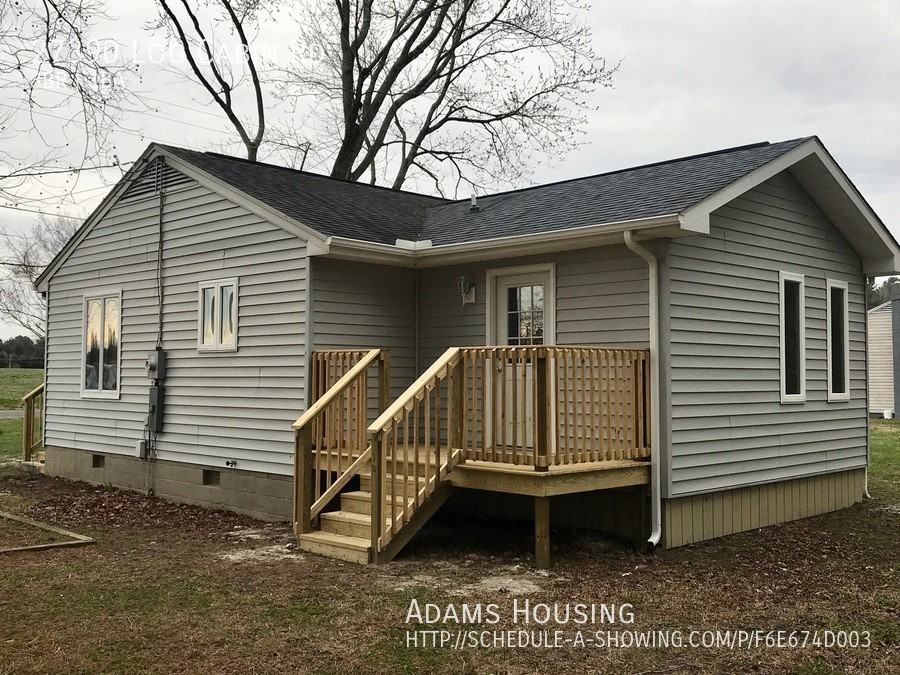 27390 Log Cabin Rd - Photo 2 of 10