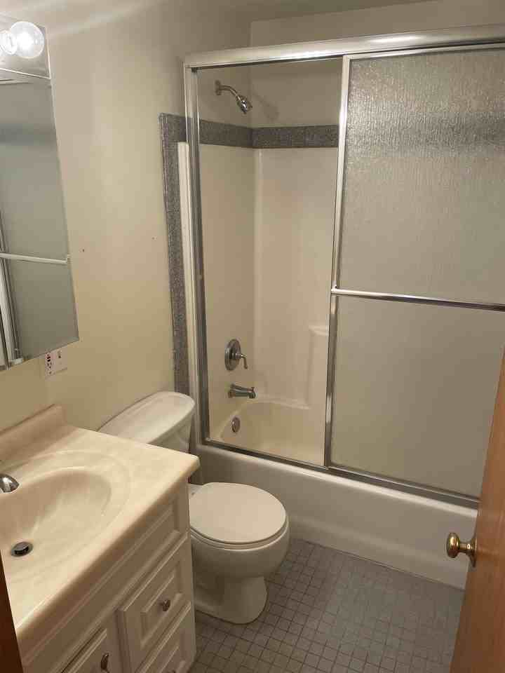 2087 Colony Ct #C - Photo 3 of 6