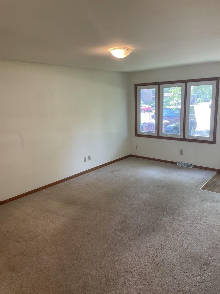 2087 Colony Ct #C - Photo 6 of 6