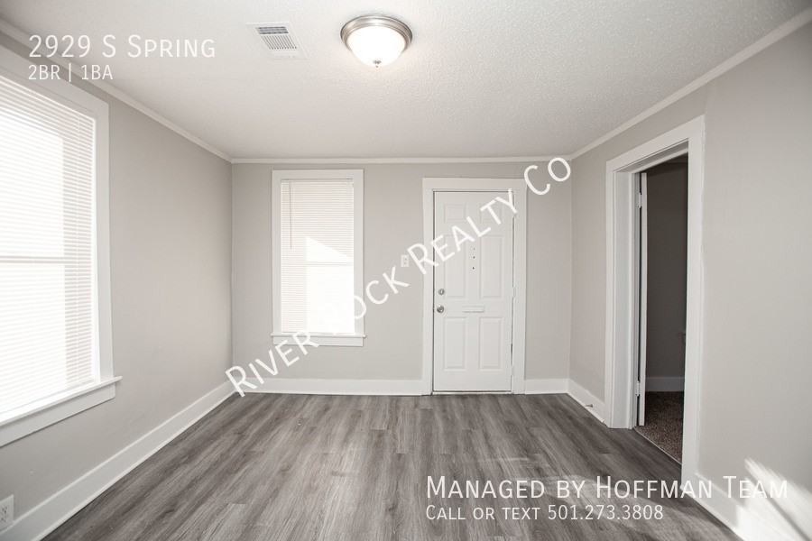 2929 S Spring St - Photo 2 of 11