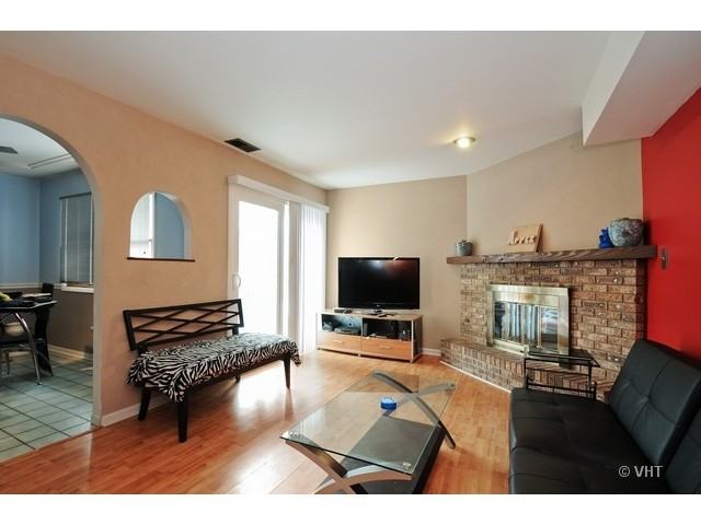 1995 Charles Ln #1995 - Photo 3 of 11