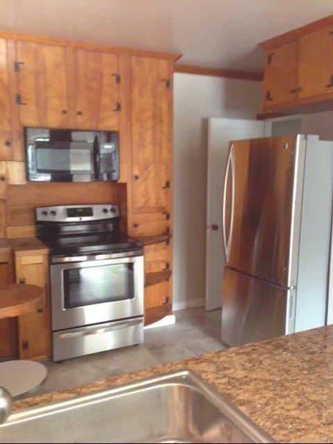 213 23rd Ave - Photo 3 of 9