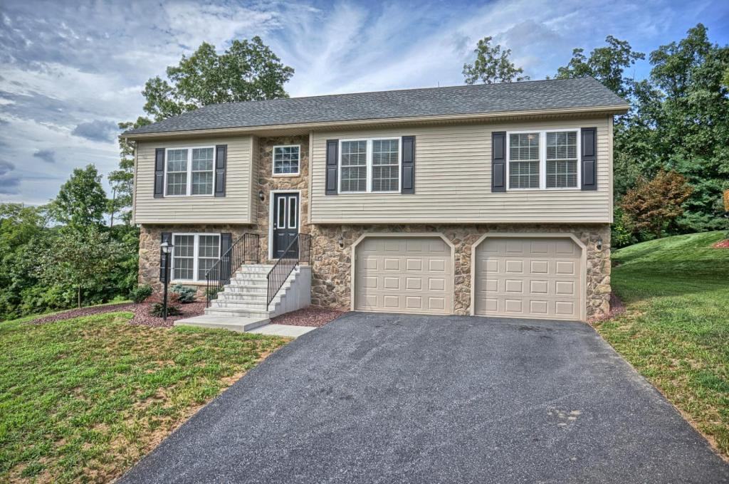 654 Corn Hill Rd