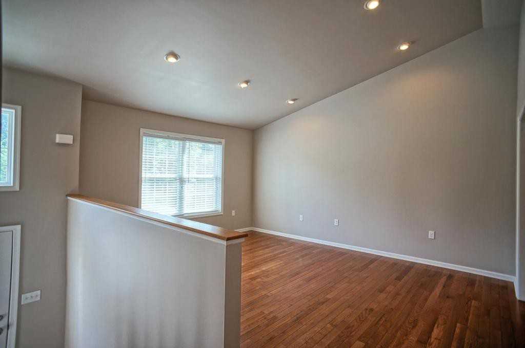 654 Corn Hill Rd - Photo 5 of 26