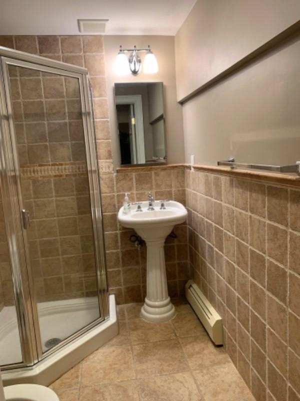 3390 Lakeshore Dr - Photo 2 of 13