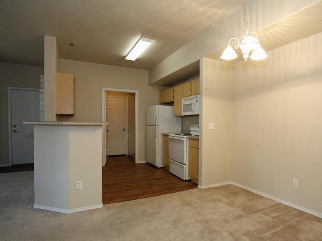 2855 E Broadway Rd - Photo 6 of 17