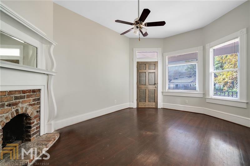 438 Cherokee Ave Se #1 - Photo 5 of 11