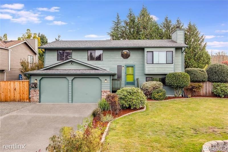 329 Hawthorne Ave S - Photo 2 of 14