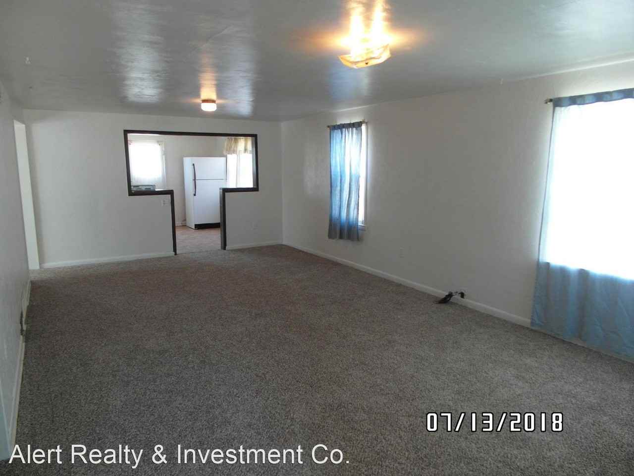 323-325 Seward St - Photo 3 of 12