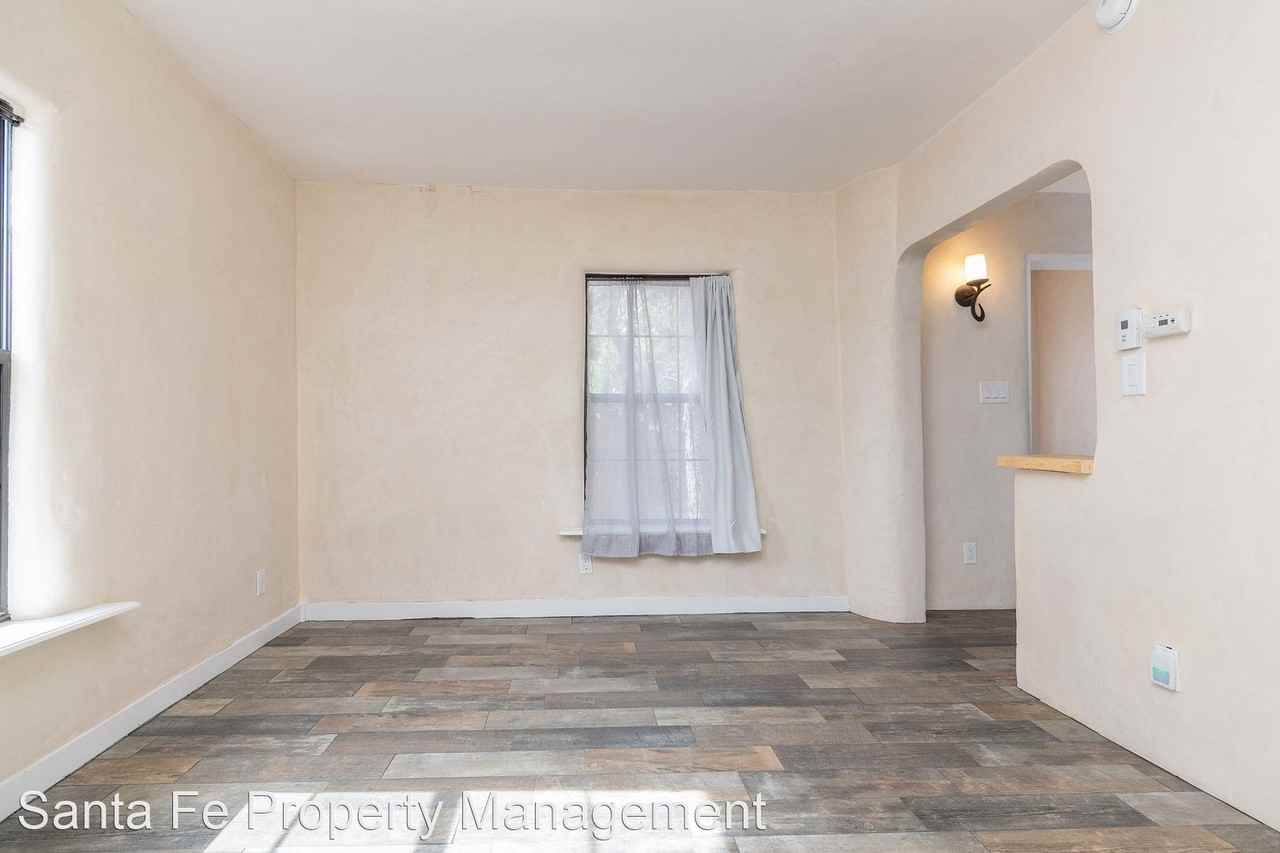 Montez Place 728 - Photo 3 of 17