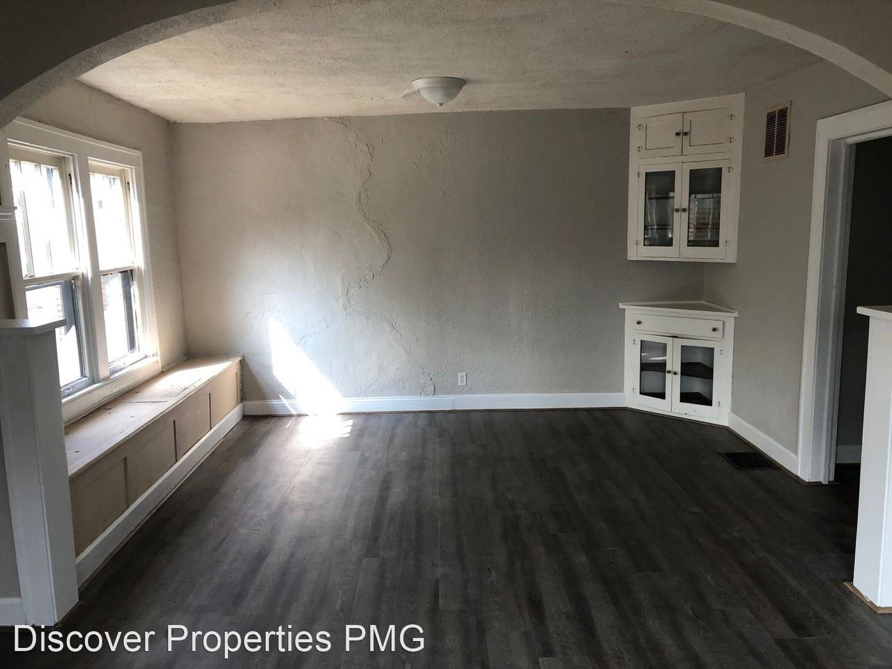 824 E 44th St - Photo 3 of 7