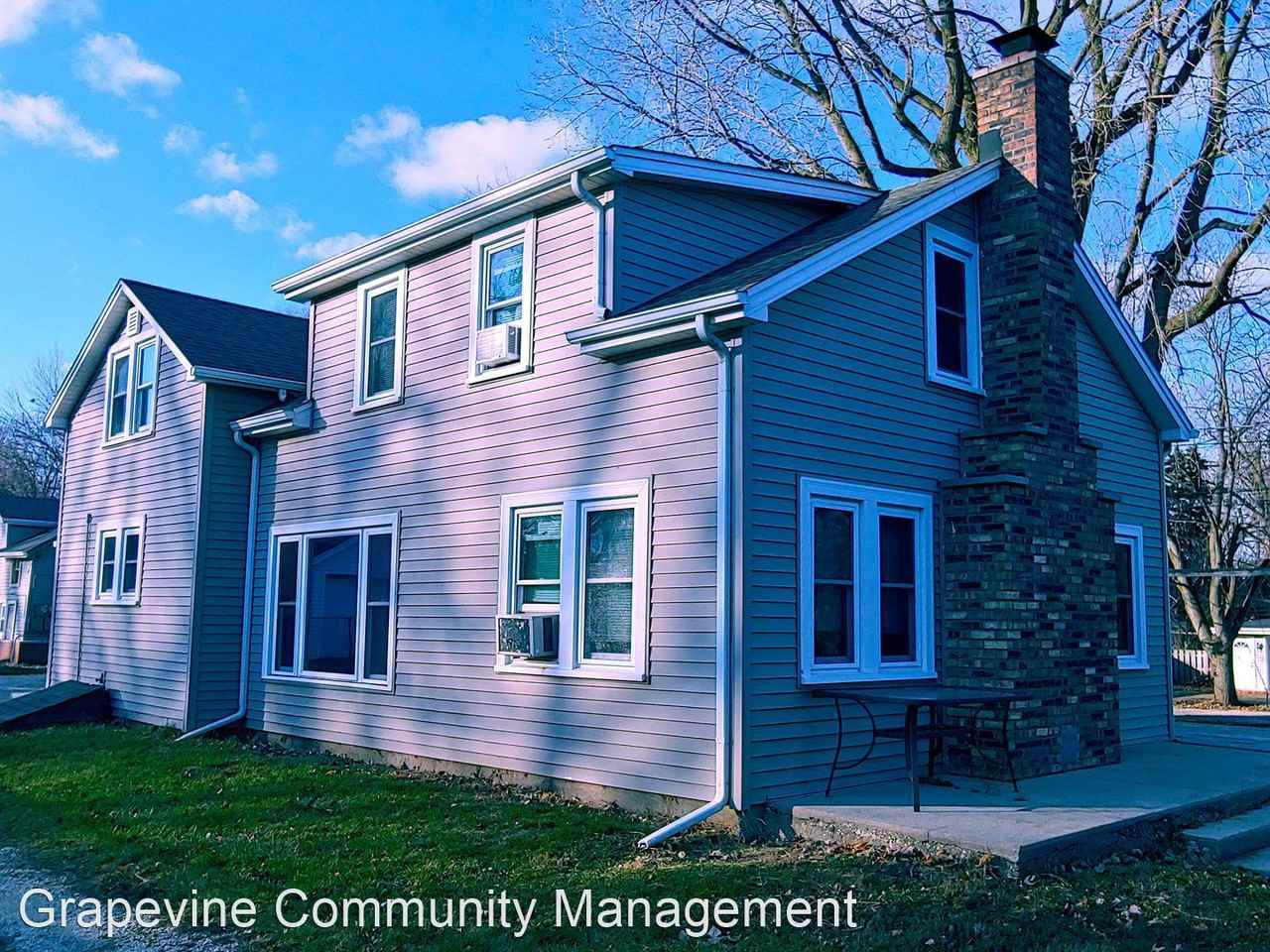 0S336 East Street - Photo 2 of 19