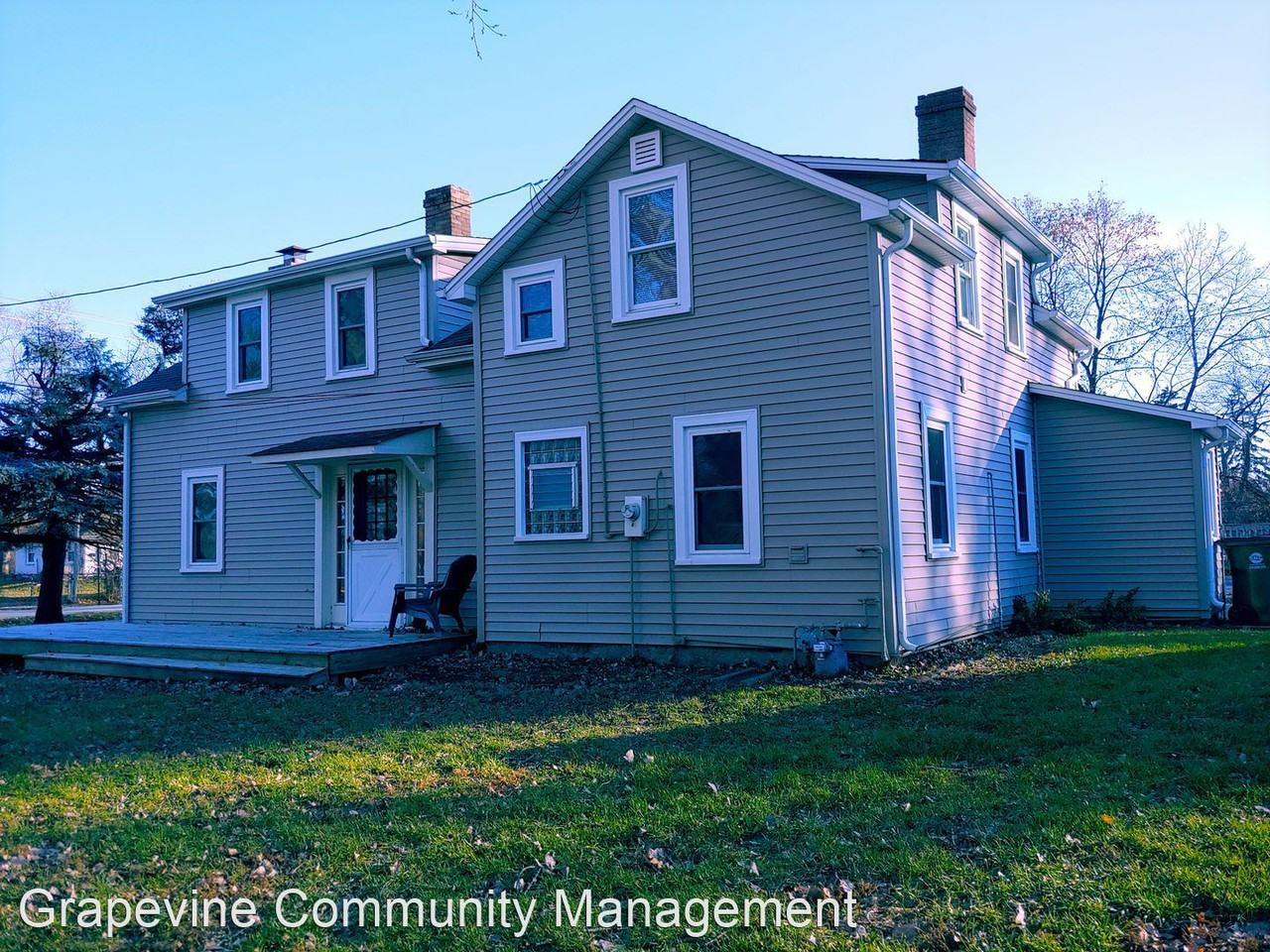 0S336 East Street - Photo 3 of 19