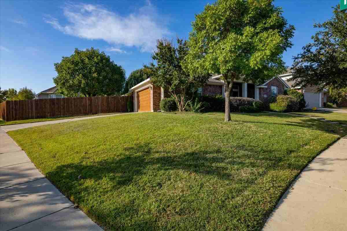 10601 Ambling Trl - Photo 2 of 35