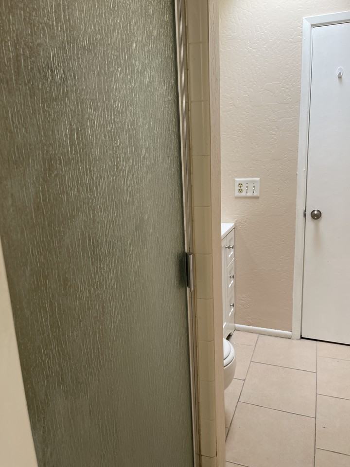 922 N Pueblo Dr #1 - Photo 5 of 12