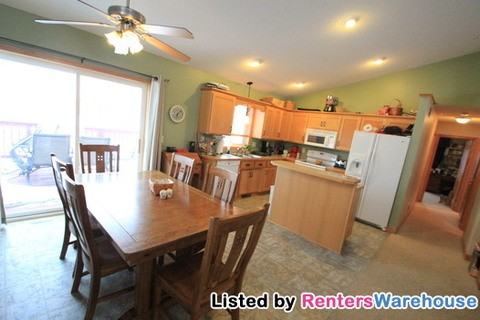 28520 Lakeside Dr - Photo 3 of 14