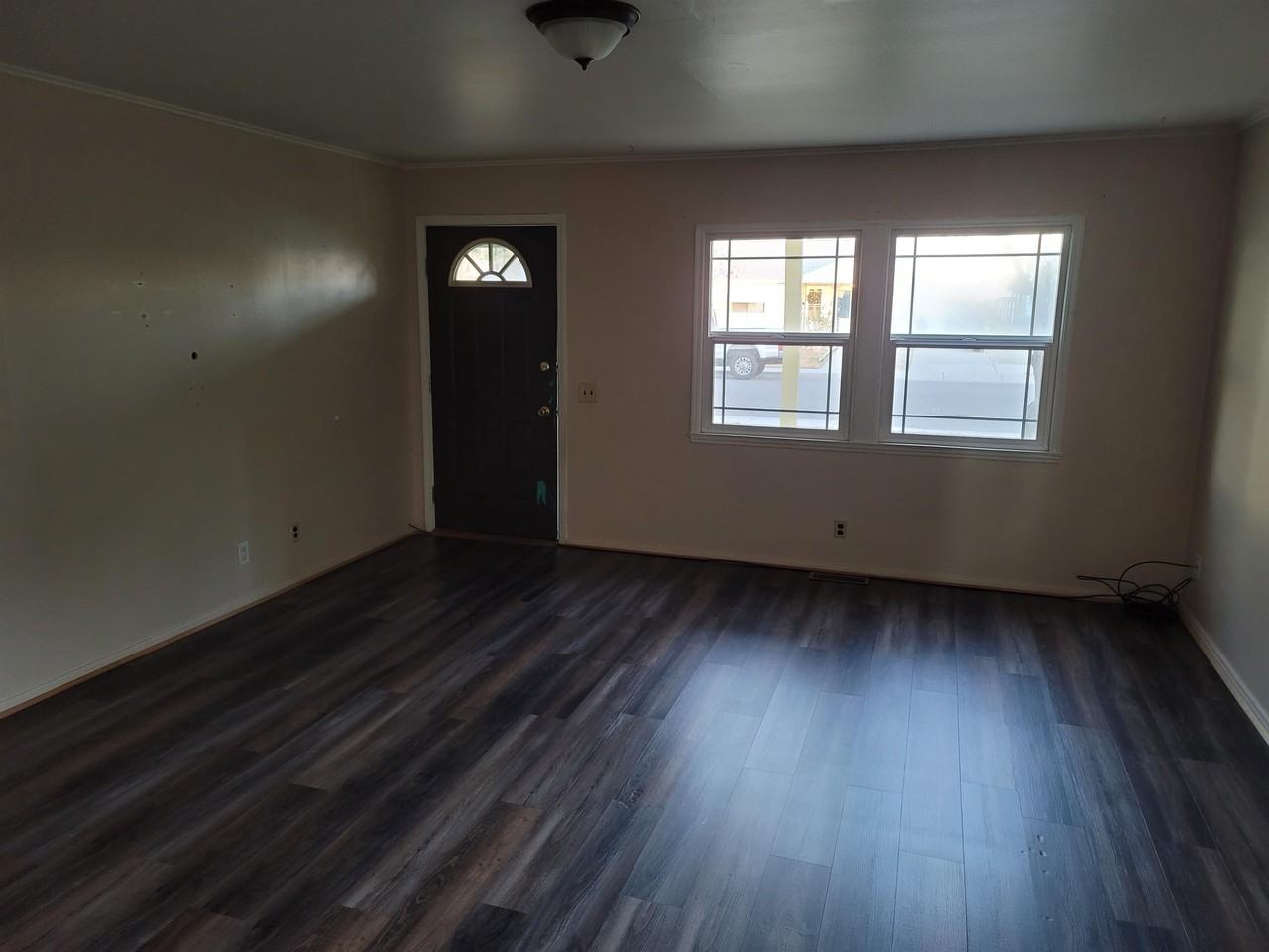 711 Sanford Ave #711 - Photo 6 of 11