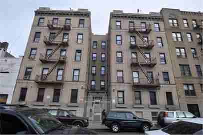 300 Saratoga Blvd - Photo 2 of 22