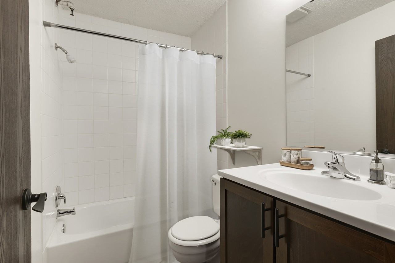 Lou Park - Photo 7 of 21