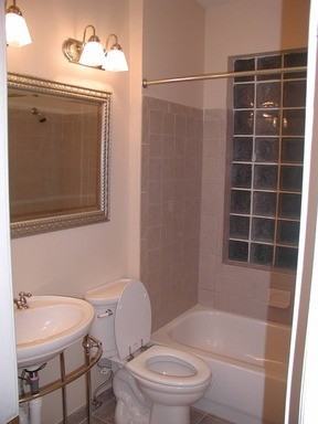 818 11th St NE - Photo 2 of 4