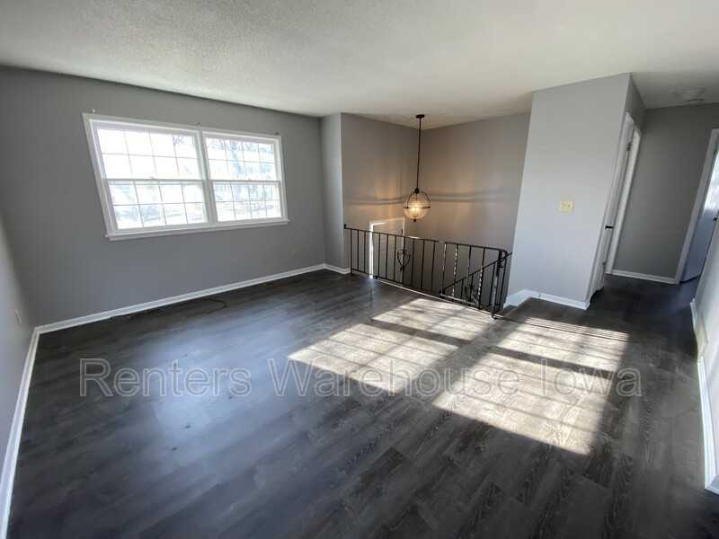 3408 Easton Blvd - Photo 4 of 17