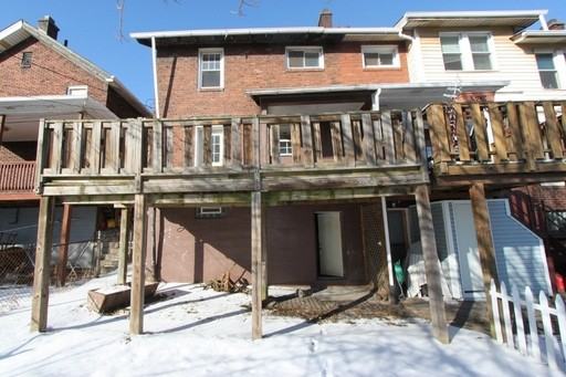 518 Maple St - Photo 2 of 8