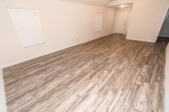 19035 Brescia Ln - Photo 2 of 7