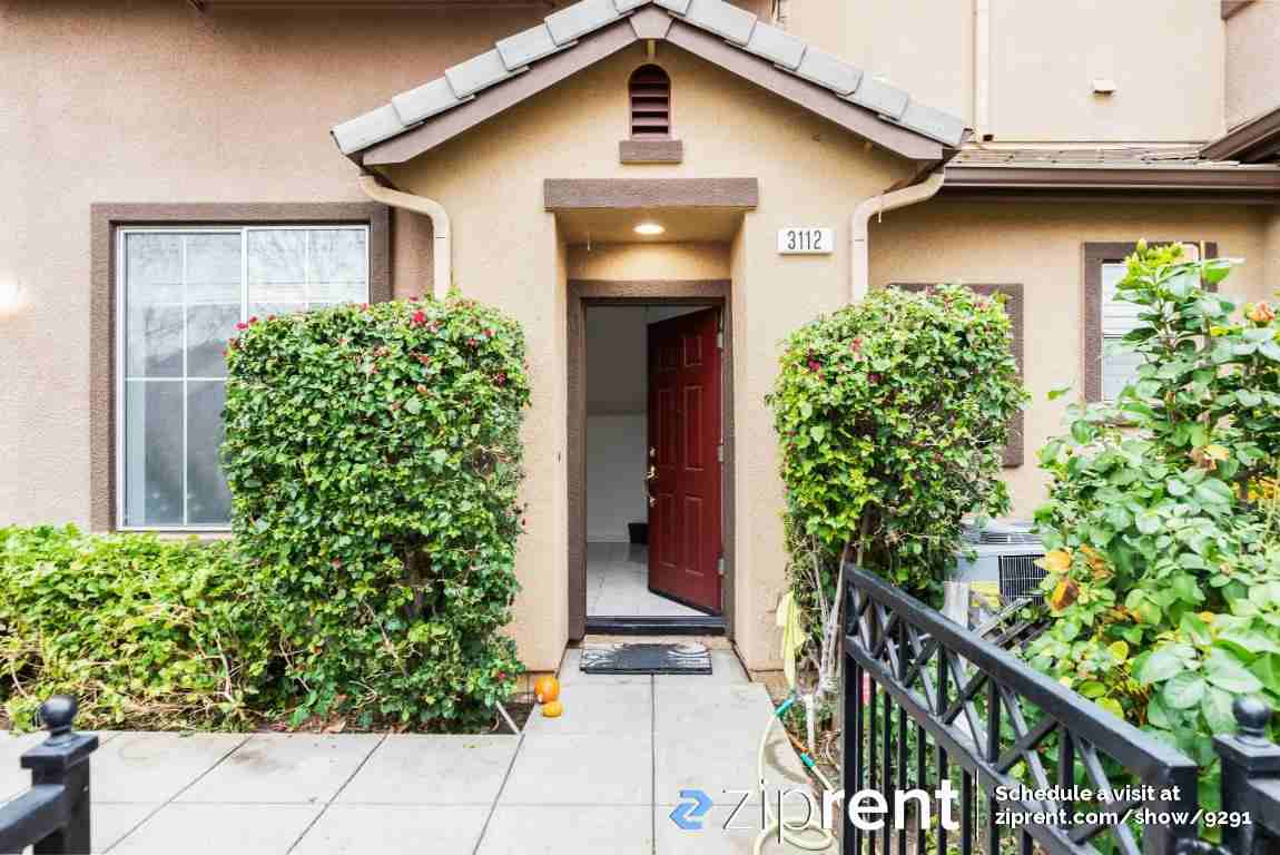 3112 Vinifera Dr - Photo 3 of 20