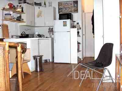 462 7th Ave 4D - Photo 2 of 6