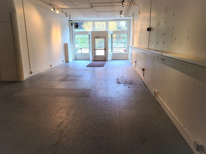 605 Eastlake Ave E - Photo 3 of 3