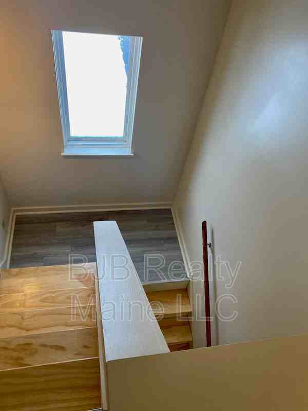 395 Lisbon St #13 - Photo 3 of 10