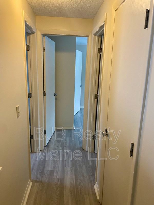 395 Lisbon St #13 - Photo 5 of 10