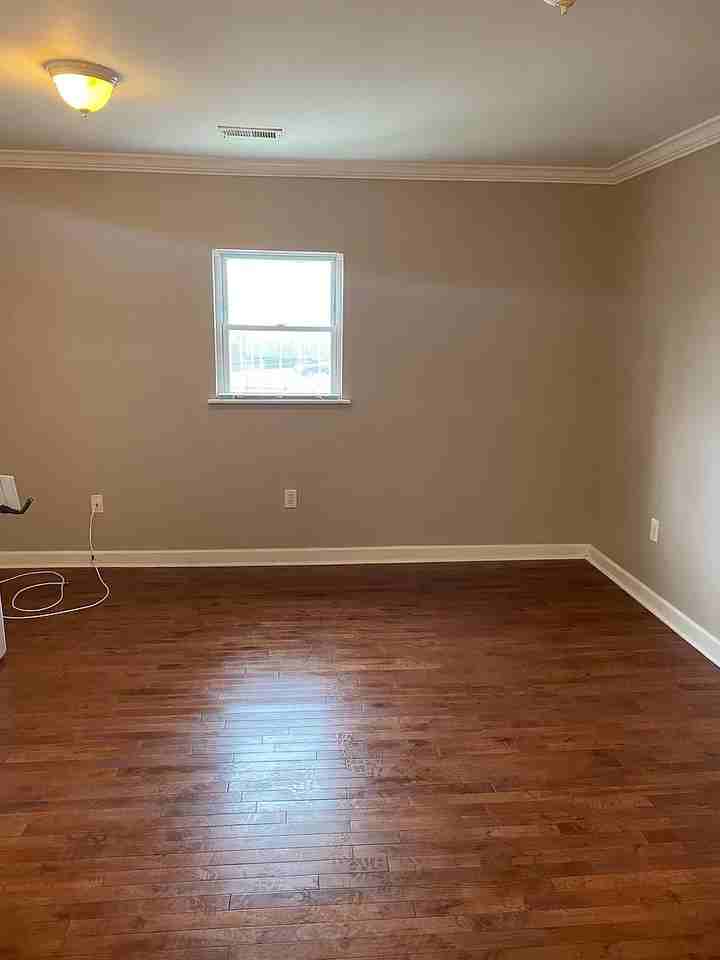 1700 Capitol Ave Ne - Photo 2 of 7