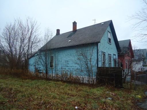 3665 Preston St - Photo 2 of 38