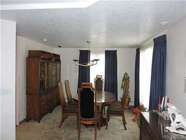 4681 Lewis Dr - Photo 3 of 14