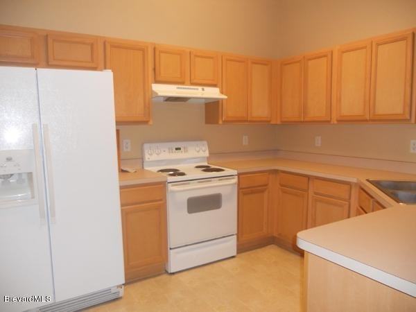 3301 Merrick Ave - Photo 2 of 11