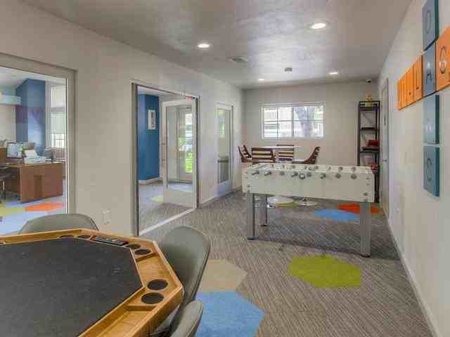 15773 High Knoll Dr - Photo 4 of 25