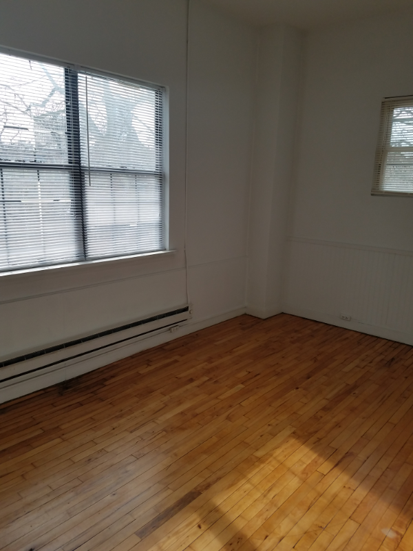 3409 Powelton Ave - Photo 6 of 13