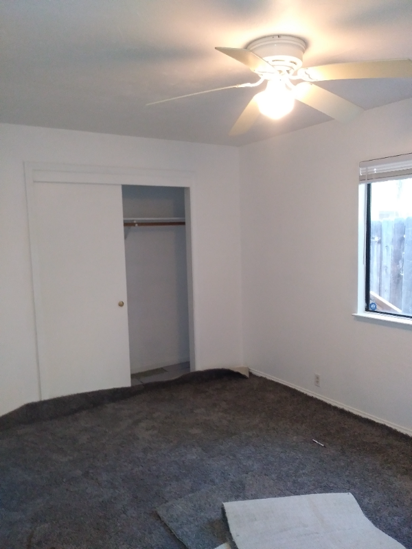 413 Beech St - Photo 2 of 8