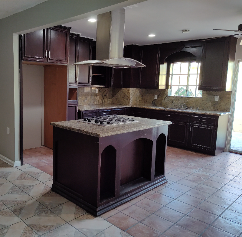 710 English St - Photo 3 of 9